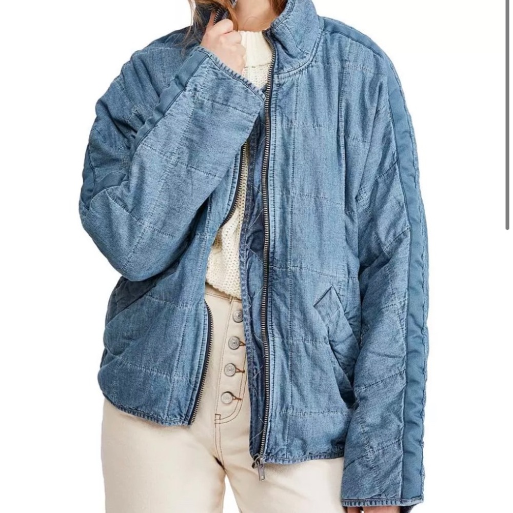 NWT Free People Denim Dolman Sleeve Bomber. Size S 🍁